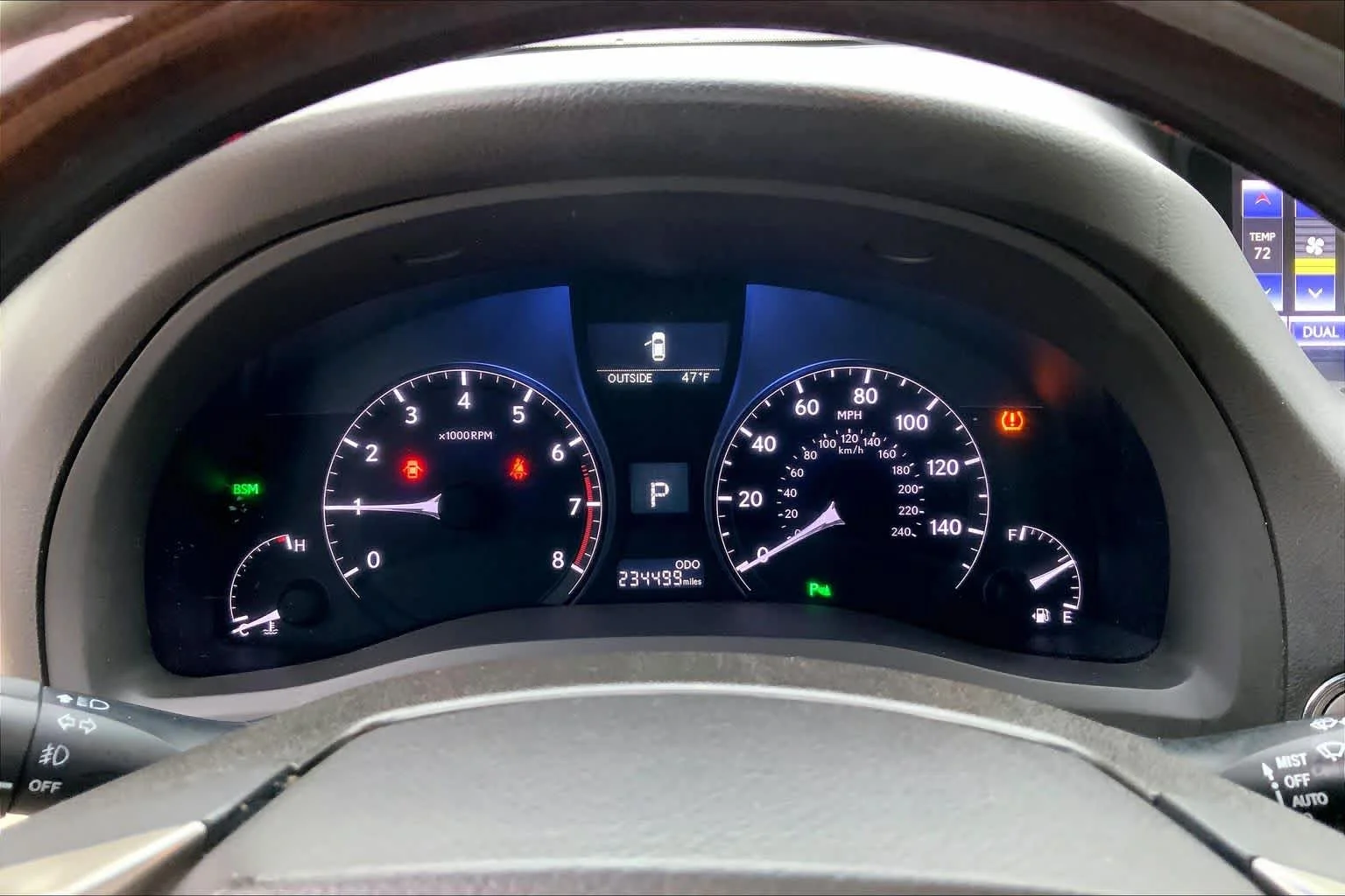 Used 2015 Starfire Pearl Lexus  image 25