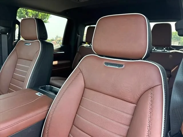 New 2026 Glacier White Tricoat GMC Denali Ultimate image 30