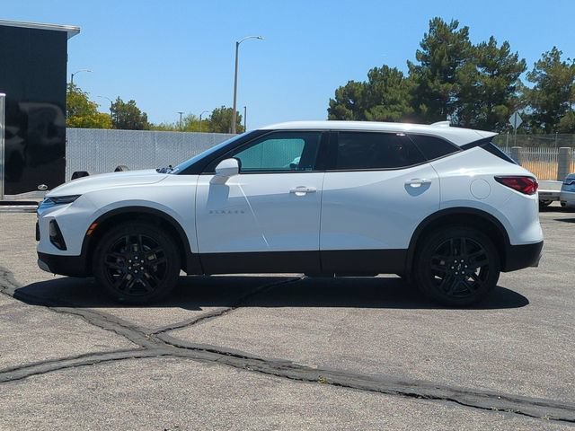 Used 2022 Summit White Chevrolet 2LT image 5
