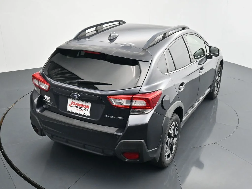 Used 2018 Gray Subaru 2.0i Limited image 29