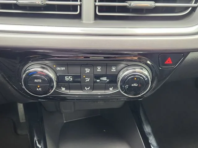 New 2026 Mosaic Black Metallic Chevrolet ACTIV image 20