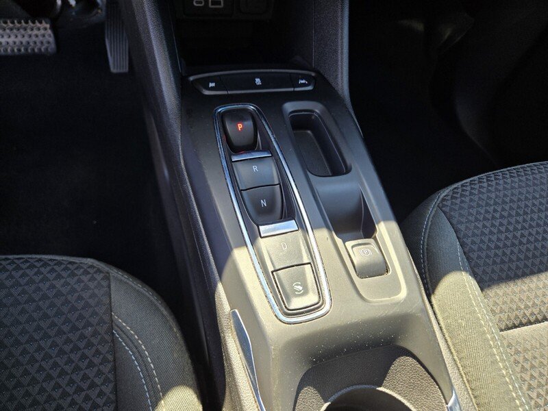 Used 2023 Summit White CHEVROLET 5DR WGN 1LT image 22