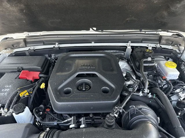 Used 2025 White Jeep Rubicon image 19