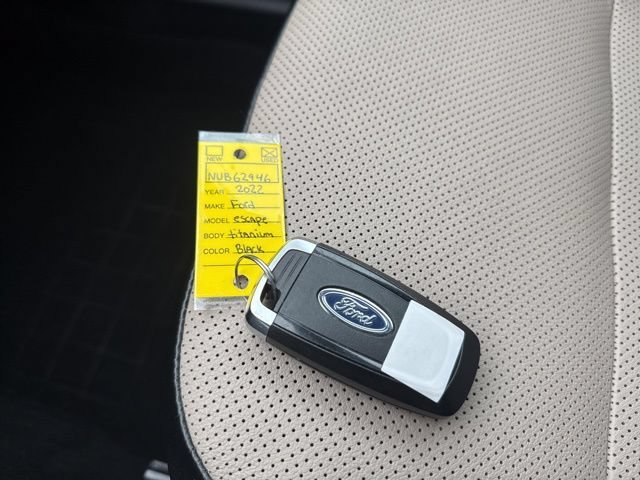 Used 2022 Black Metallic Ford Titanium image 31