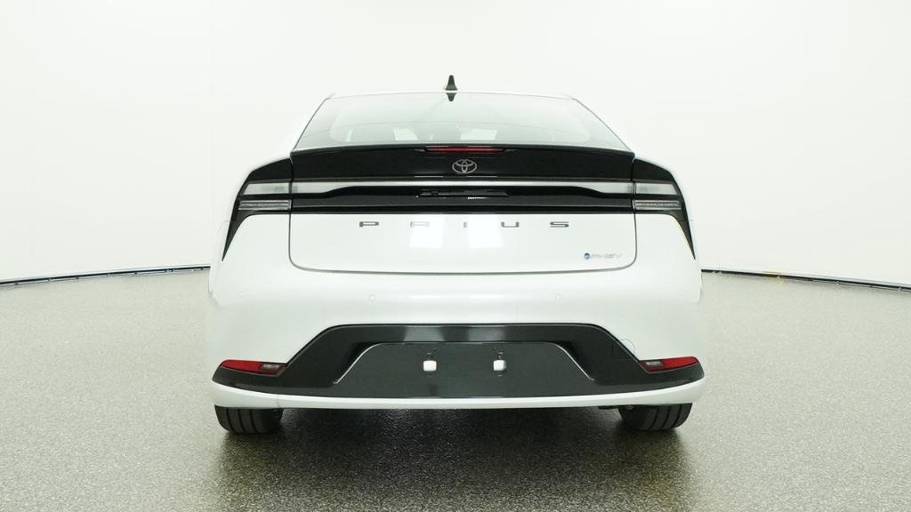 New 2026 Wind Chill Pearl Toyota XSE image 2