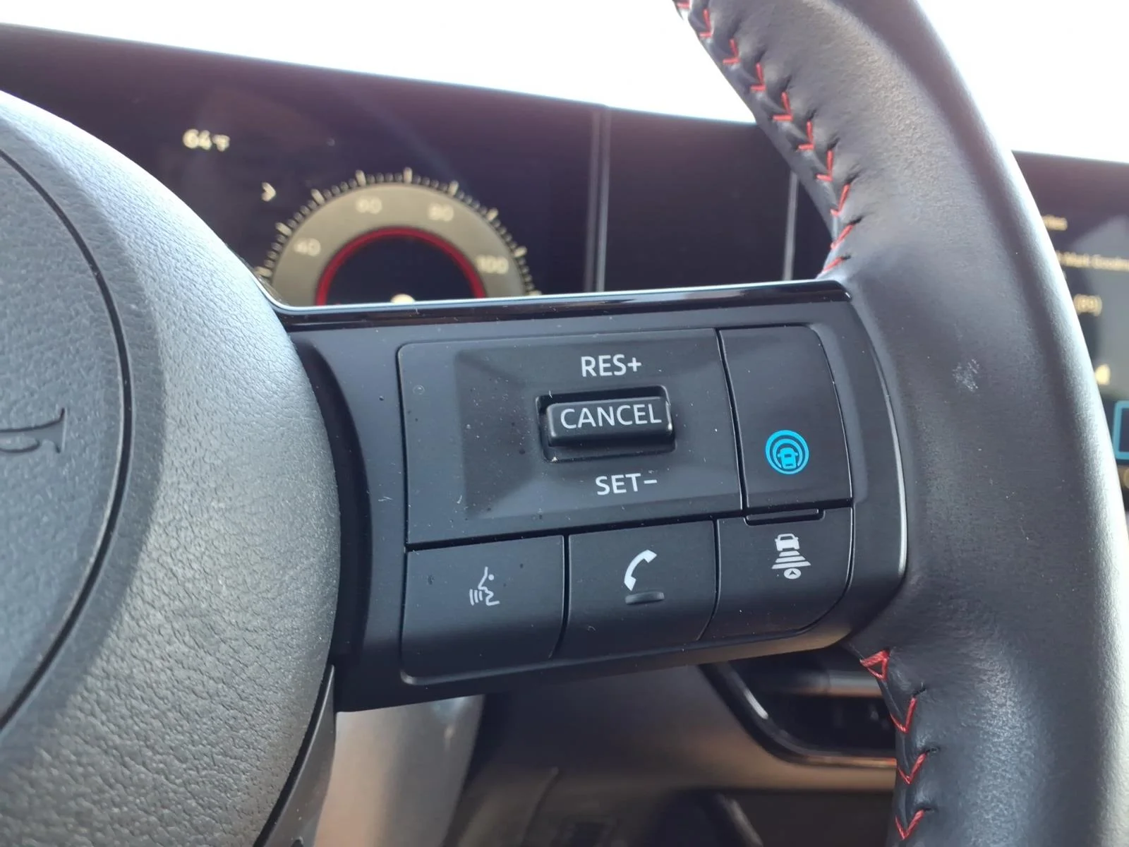 Used 2026 Canyon Bronze Metallic Nissan SR image 21