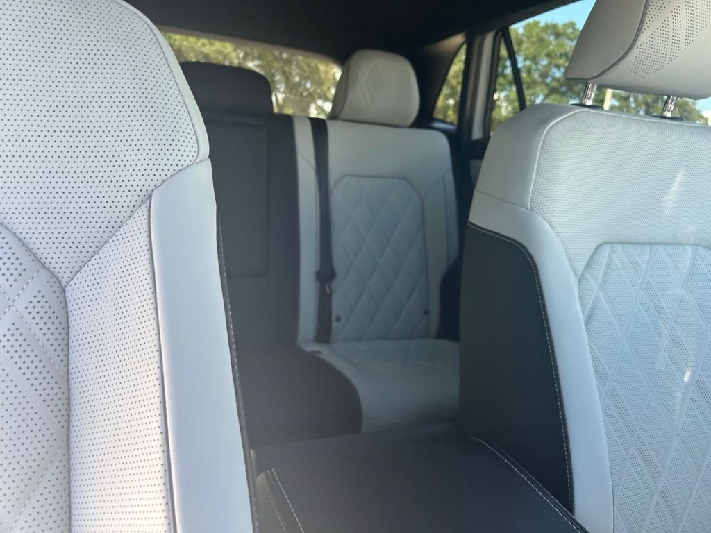 2026 Volkswagen Atlas Cross Sport SEL Premium R-LINE - Photo 37