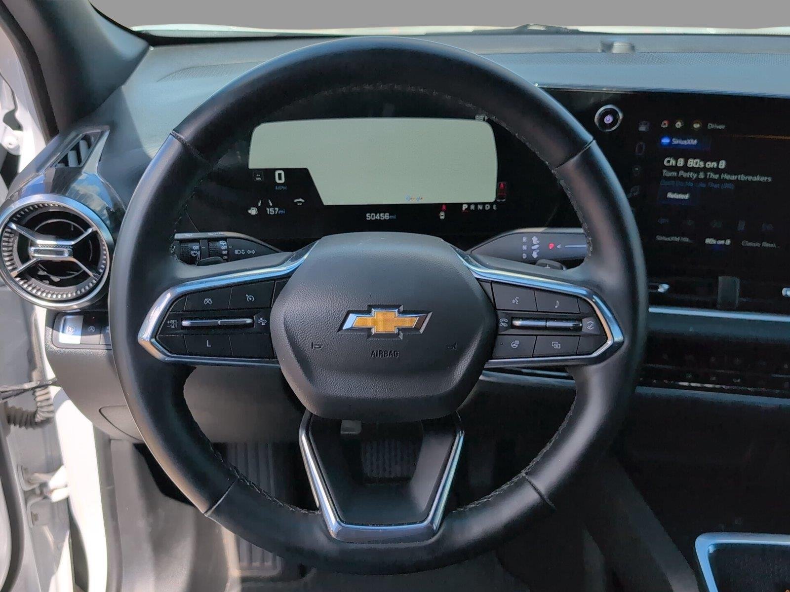 Used 2025 Summit White Chevrolet LT image 29