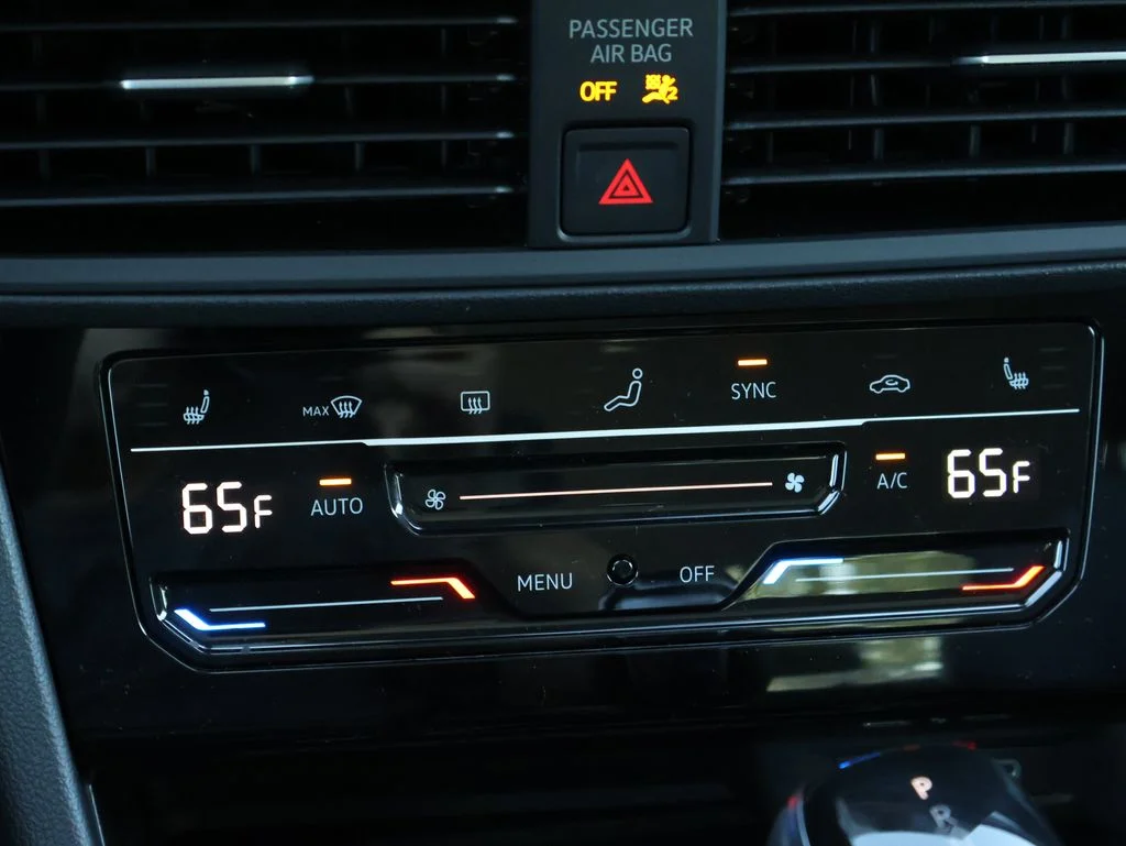 2026 Volkswagen Jetta SE - Photo 18