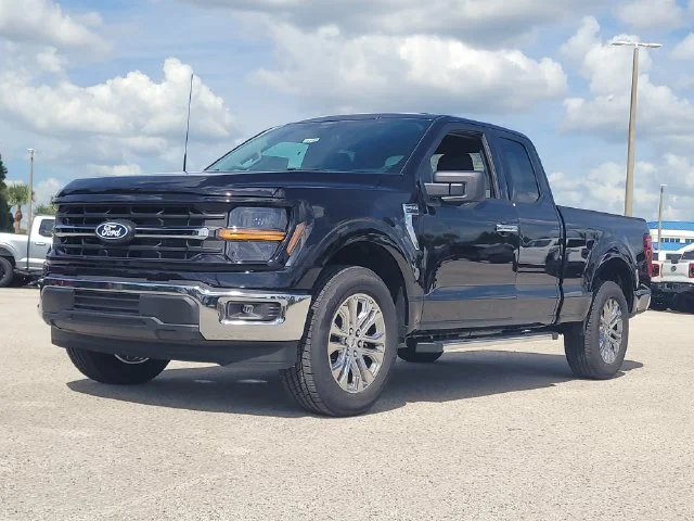 New 2026 Black Metallic Ford XLT image 31