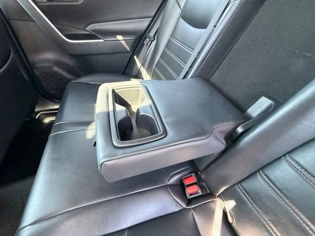 Certified Used 2020 Silver Sky Metallic Toyota XLE Premium image 25
