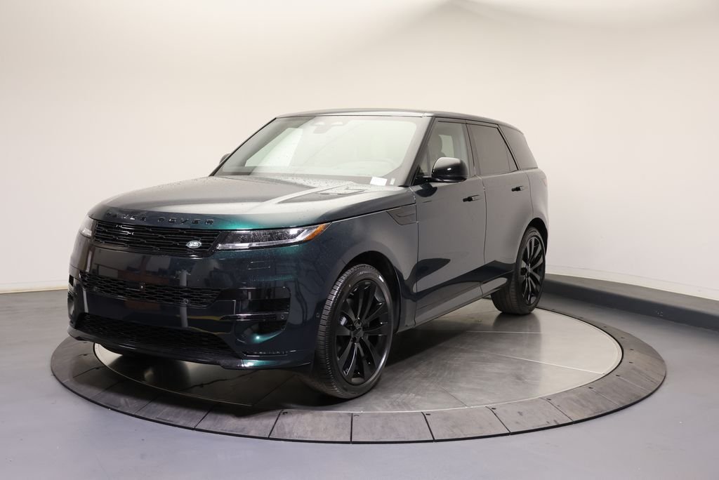 New 2026 British Racing Green Land Rover Dynamic SE image 1