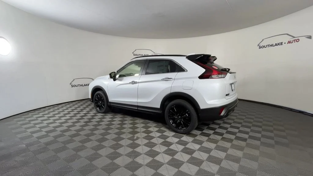 New 2025 White Mitsubishi BLACK EDITION 1.5T S-AWC image 7