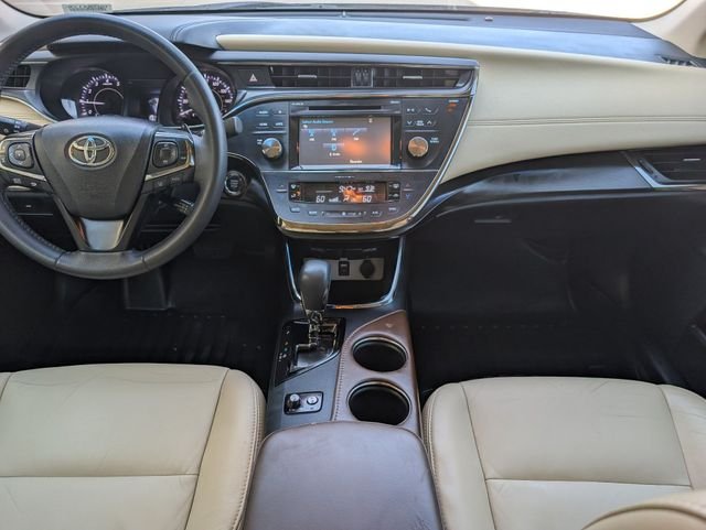Used 2017  Toyota XLE image 23