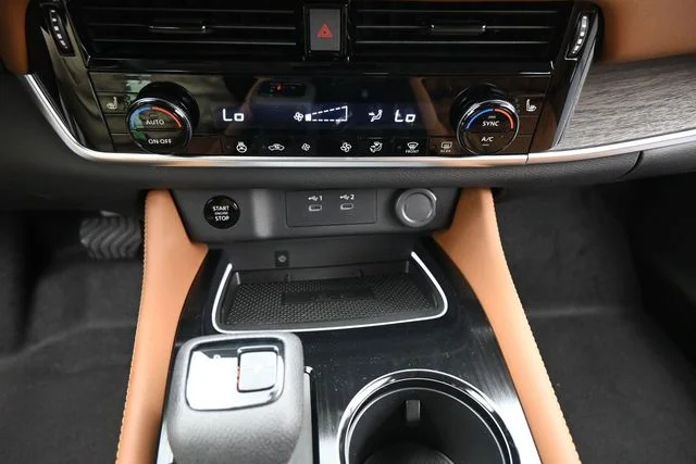 New 2026 Super Black Nissan Platinum image 25