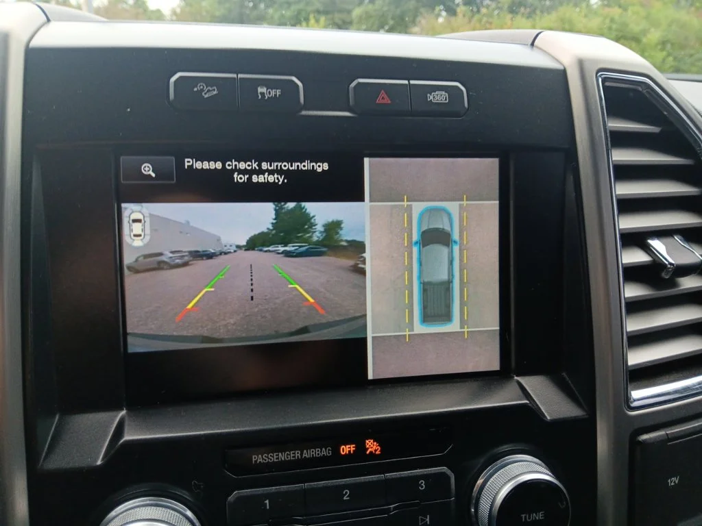Used 2015 Ingot Silver Ford Platinum image 37