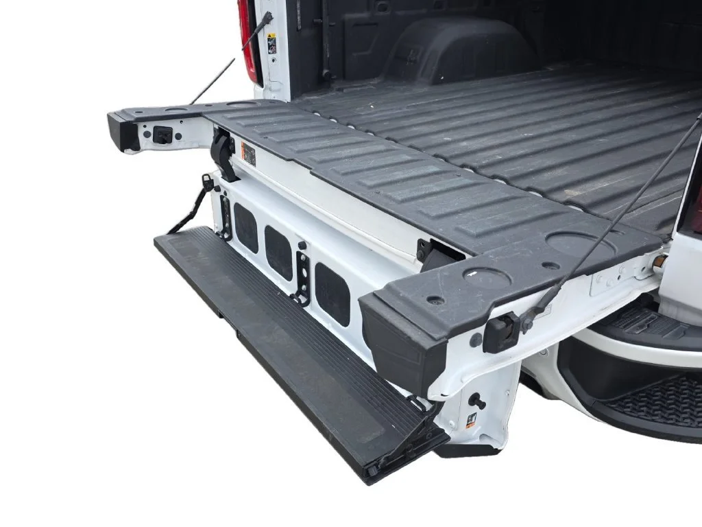 Used 2021 White GMC Denali image 14