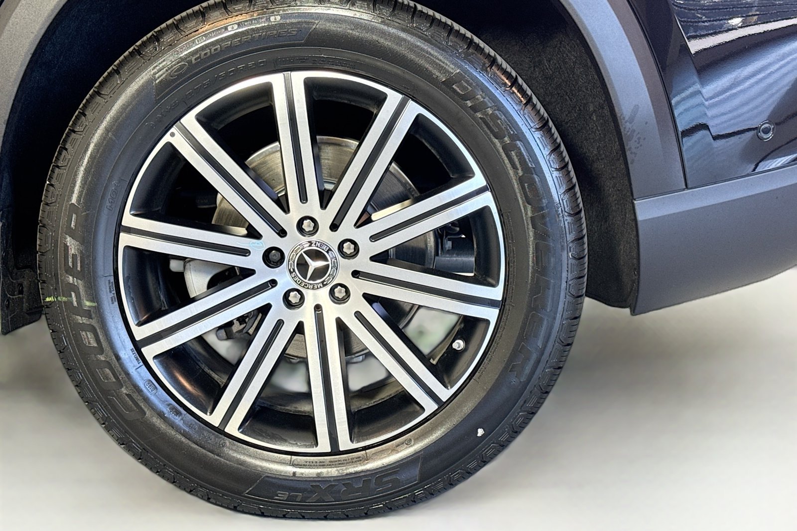 New 2026 Obsidian Black Metallic Mercedes-Benz GLE 350 image 29