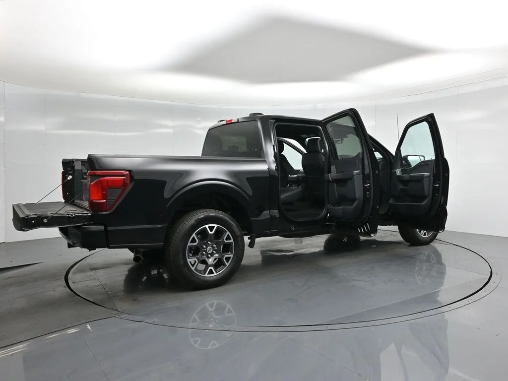 New 2024 Black Ford XLT image 5