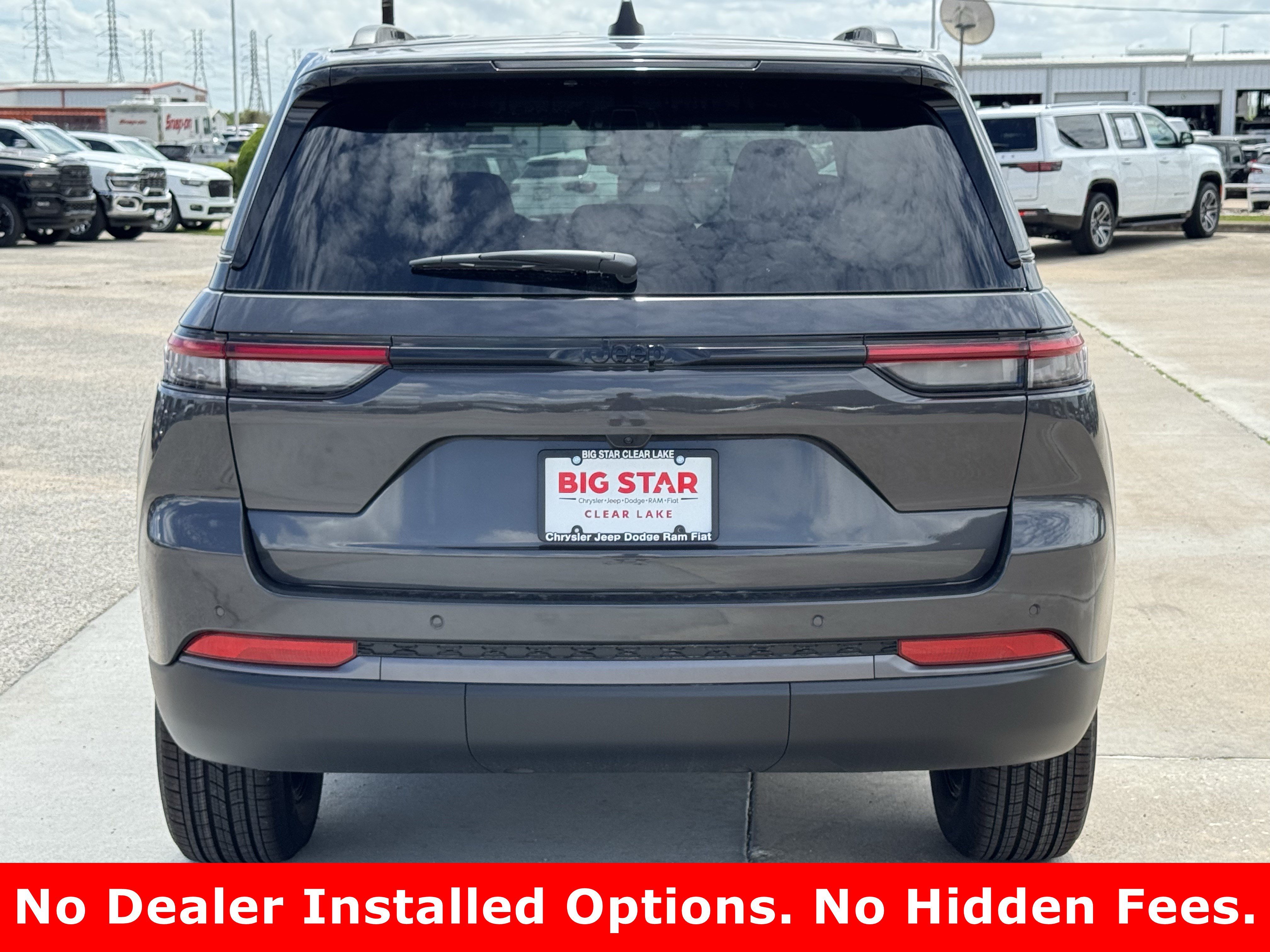 New 2026 Baltic Gray Metallic Clearcoat Jeep Laredo Altitude image 8
