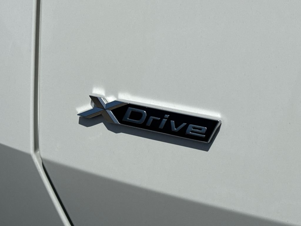 Used 2025 White BMW 30 xDrive image 9