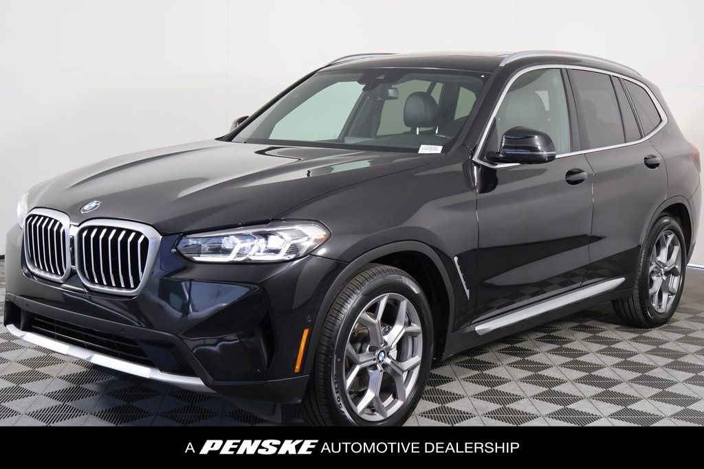 2023 BMW X3 sDrive30i's photo