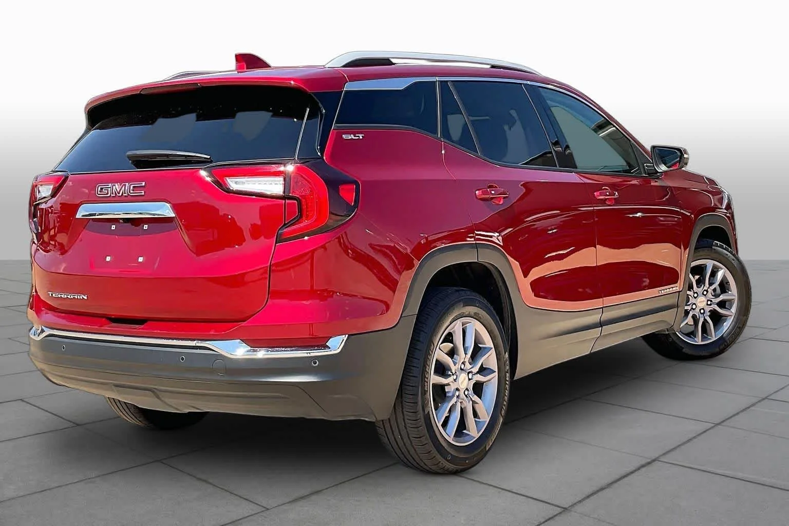 Certified Used 2023 VOLCANIC RED TINTCOAT GMC SLT image 13