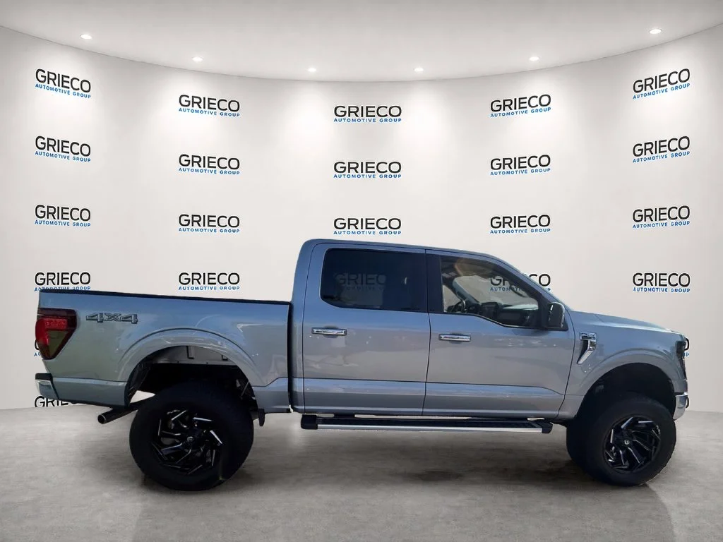 Used 2025 Iconic Silver Metallic Ford XLT image 8