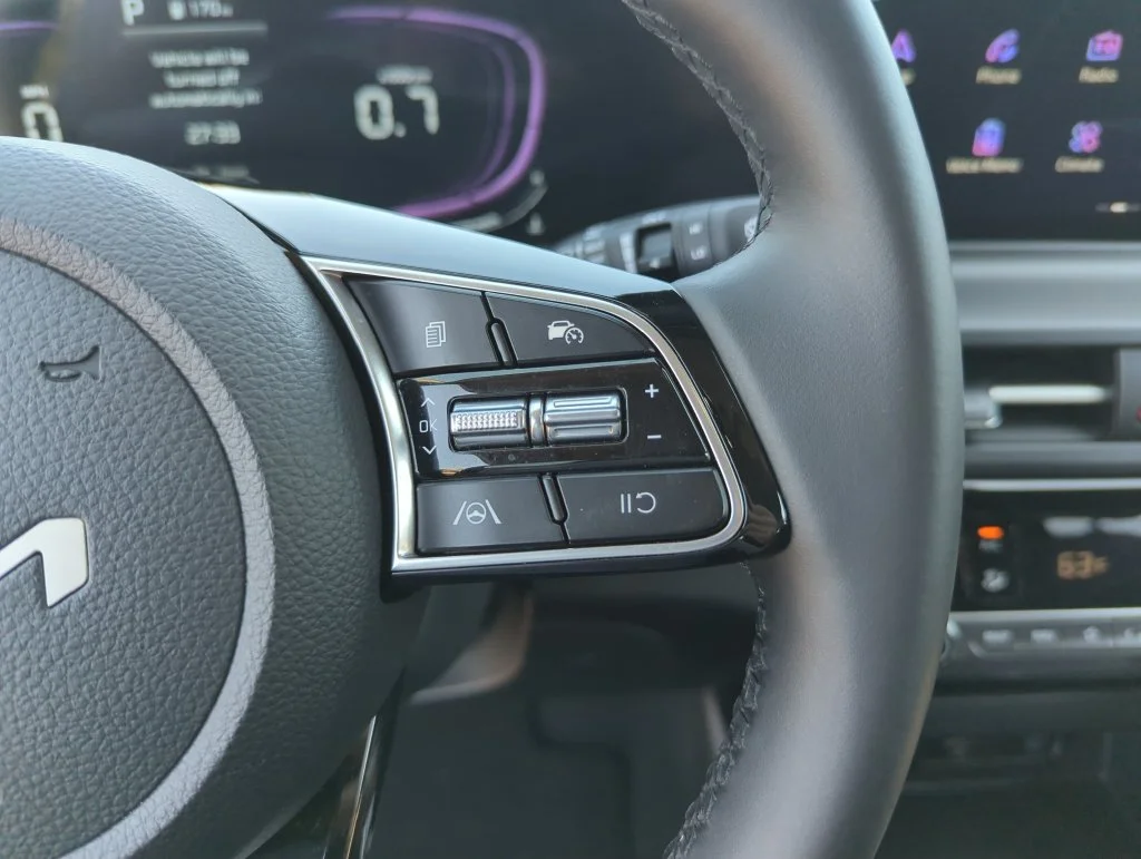 Used 2025 Blue Kia S image 23