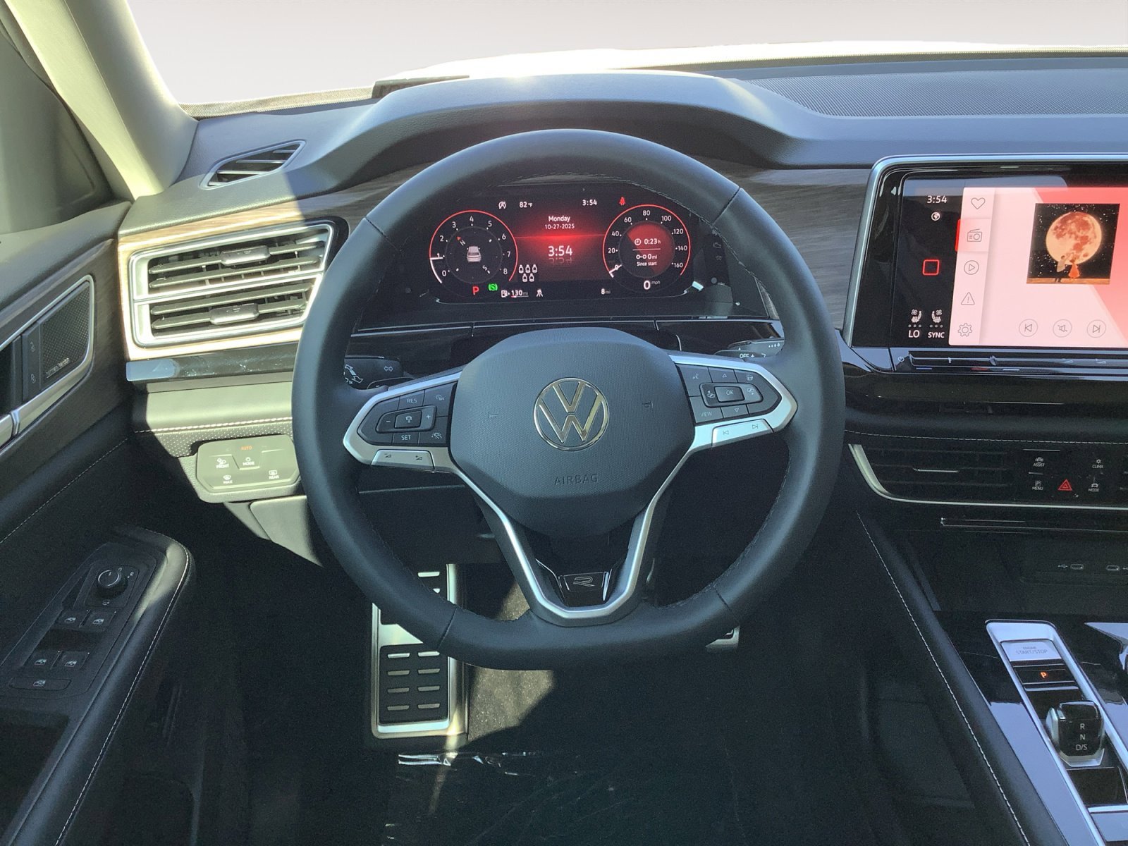 New 2026 Pure Gray Volkswagen 2.0T SEL Premium R-Line image 15