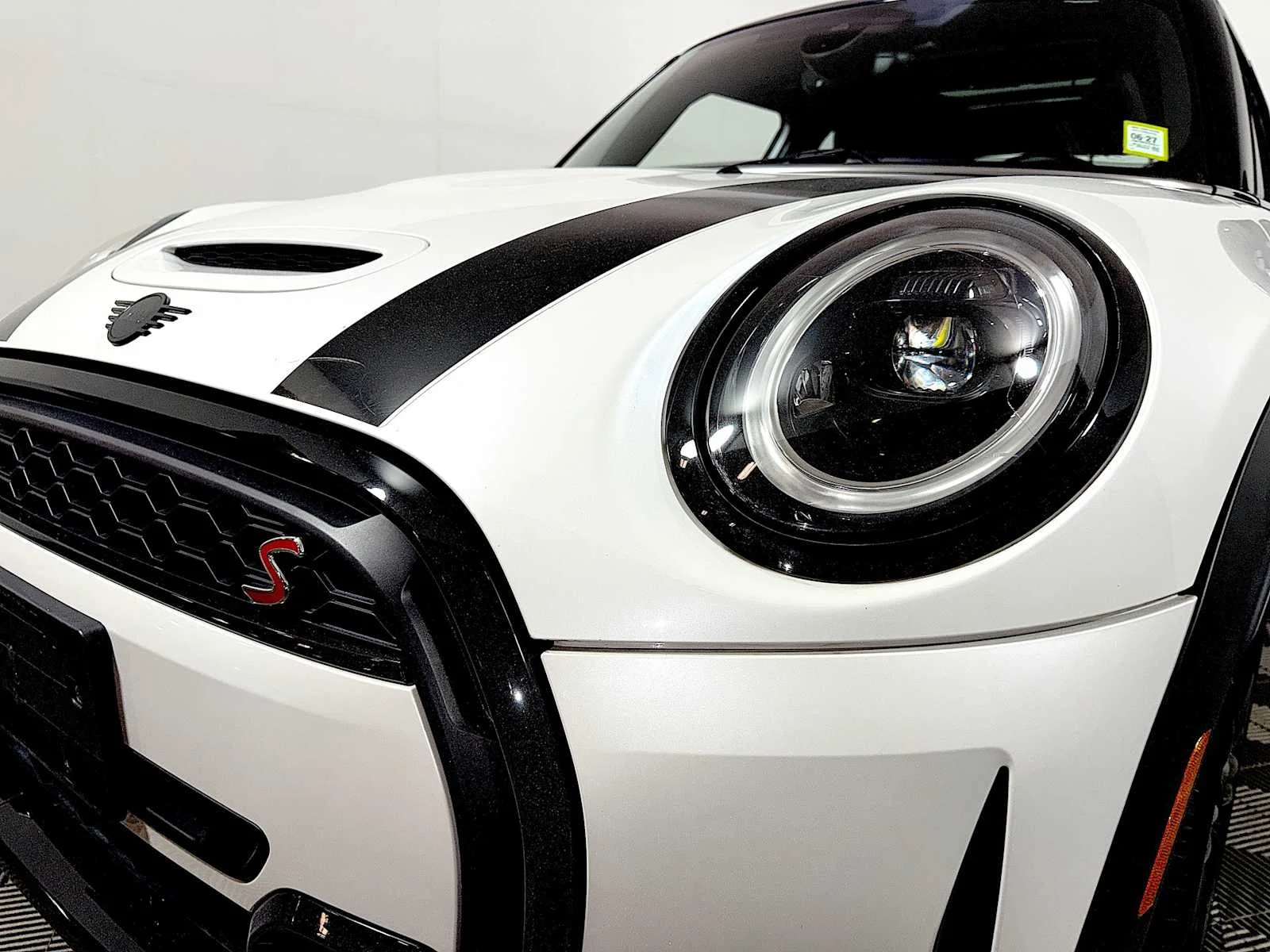 Used 2023 Nanuq White Metallic MINI Cooper S image 25