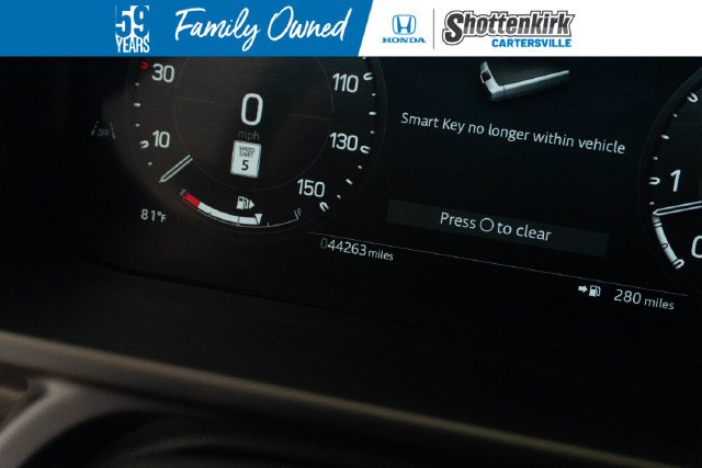 Used 2025  Land Rover S image 19