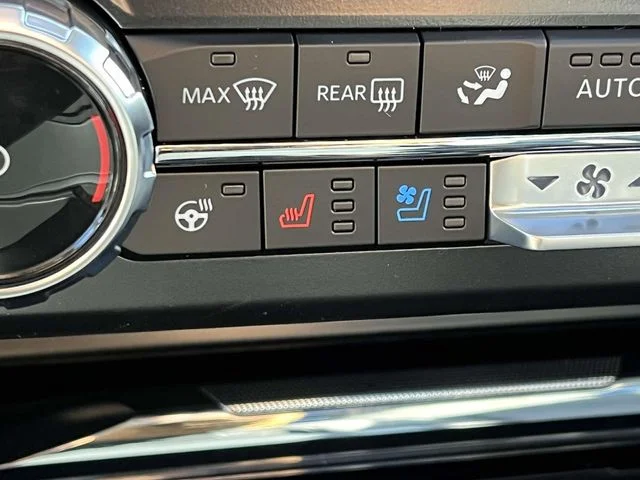 New 2026 Carbonized Gray Metallic Ford F-350® Lariat® image 21