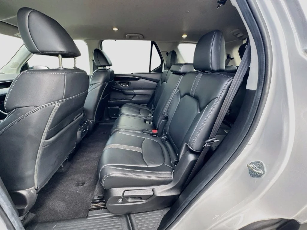 Used 2024  Honda EX-L image 24
