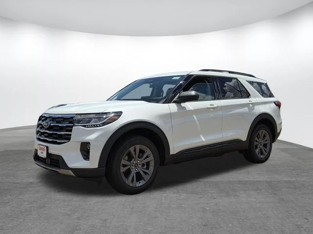 New 2026 Star White Metallic Tri-Coat Ford Active image 32