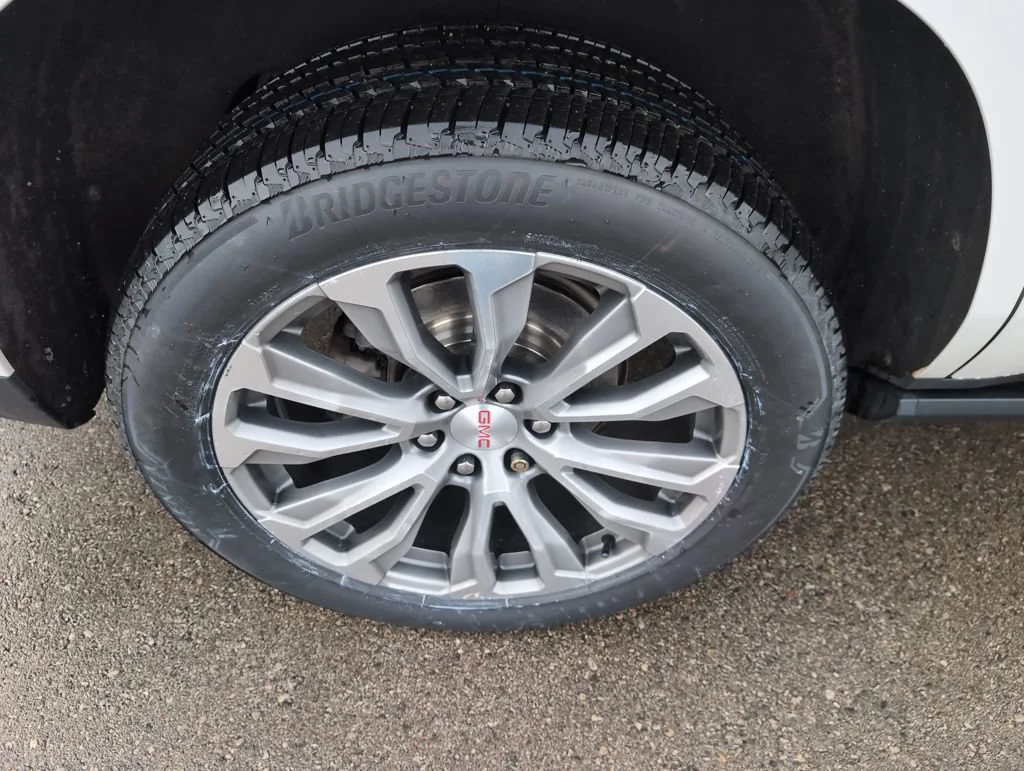 2021 GMC Yukon Denali - Photo 9
