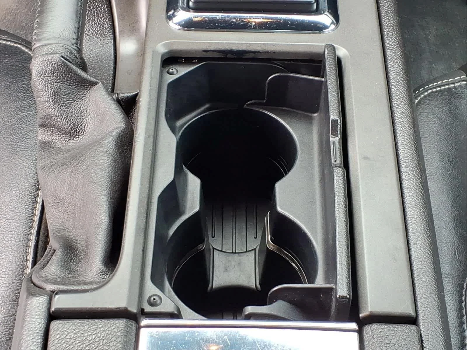 Used 2014 Black Ford GT Premium image 26
