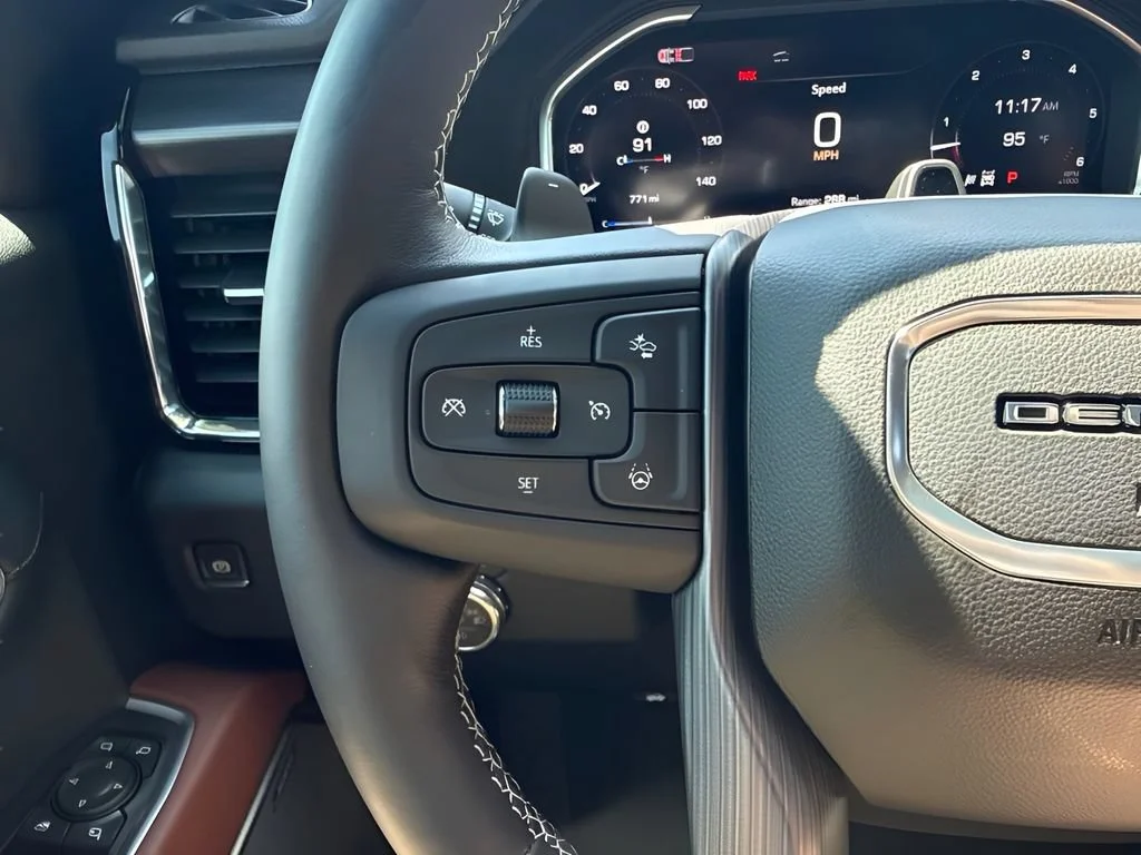Used 2026 Glacier White Tricoat GMC Denali Ultimate image 17