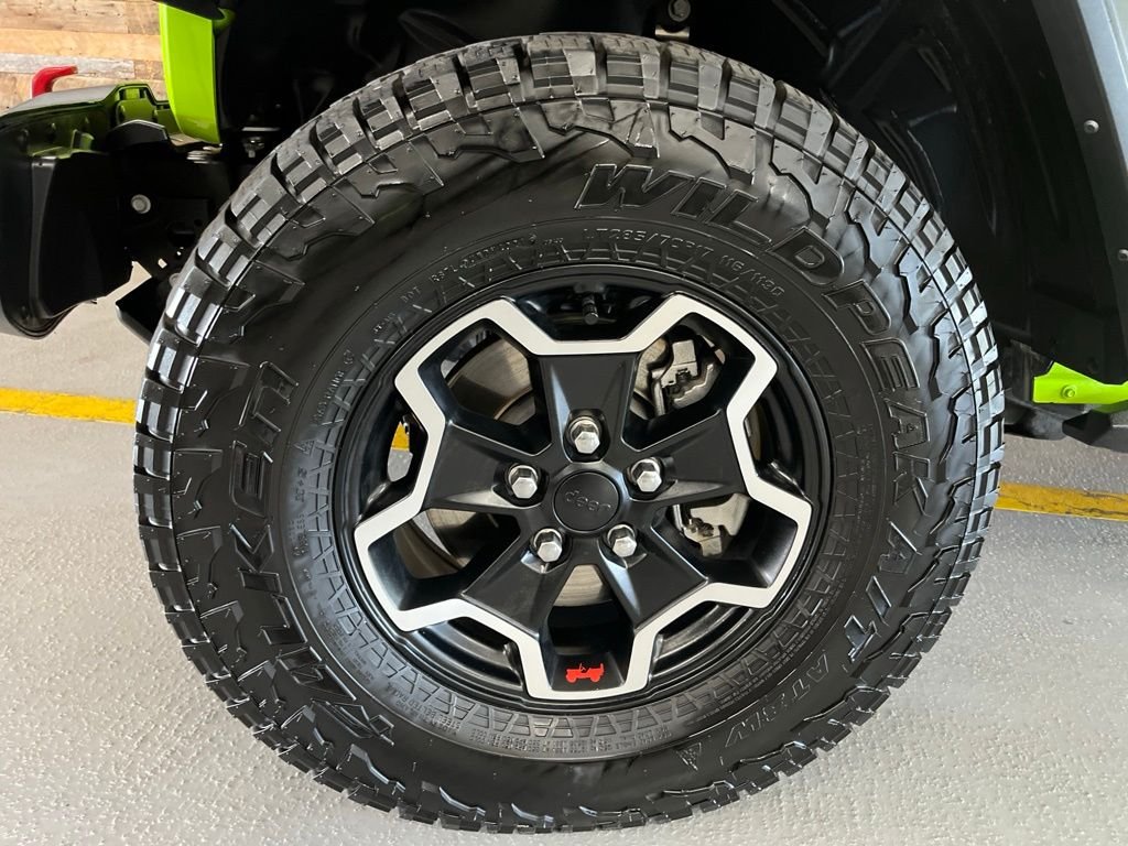 Used 2021 Limited Edition Gecko Clearcoat Jeep Rubicon image 5