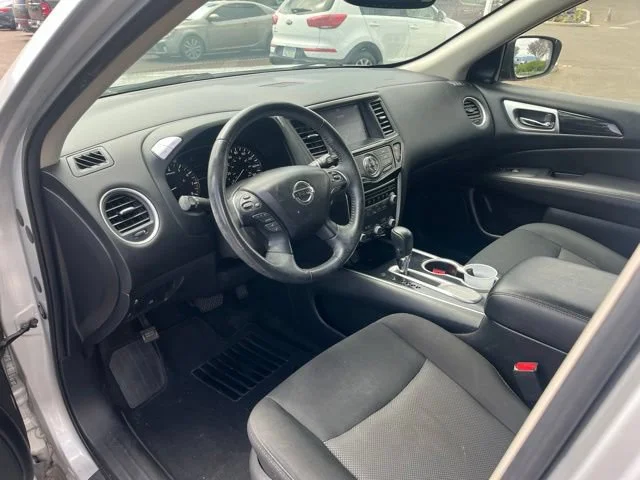 Used 2019 Brilliant Silver Metallic Nissan SV image 17