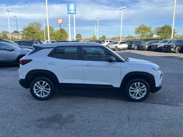 Used 2021 White Chevrolet LS image 18