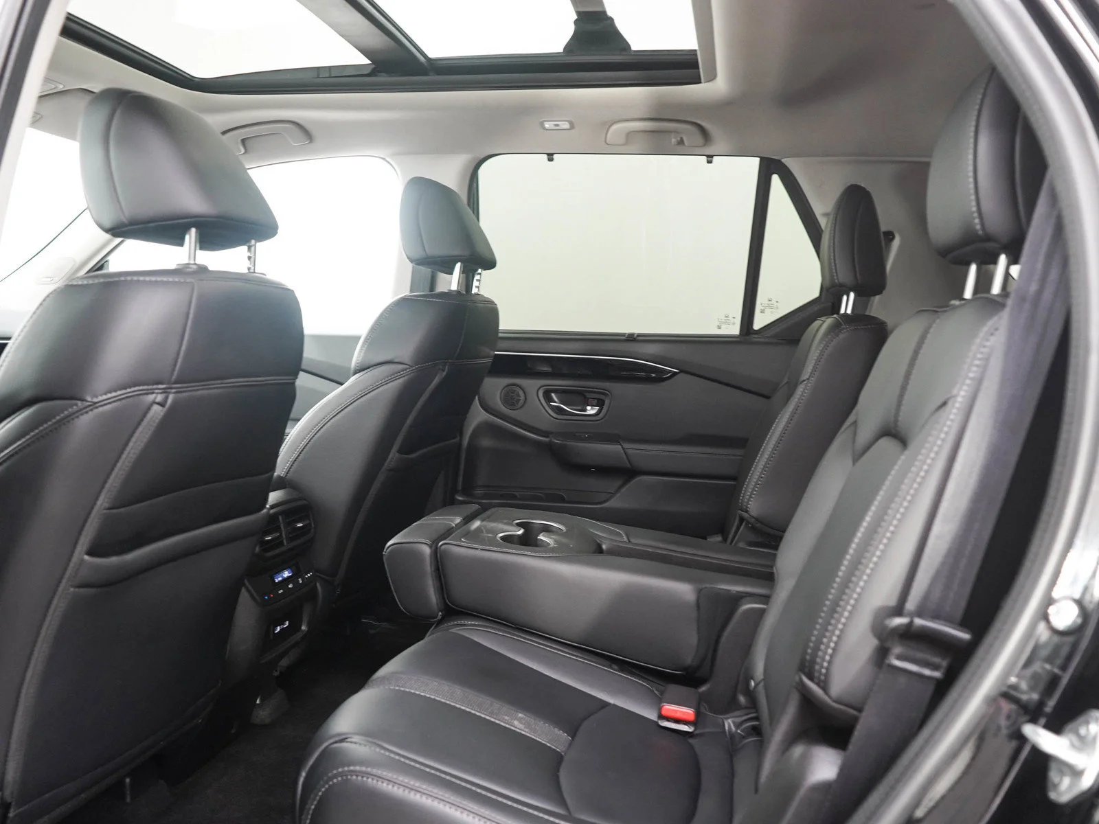 Used 2023 Black Honda 5D WAGON TOURING 4WD image 16