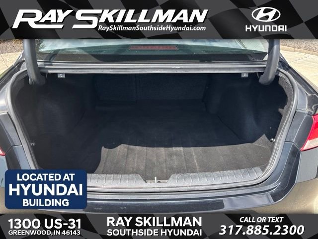 Used 2016 Black Kia EX image 11