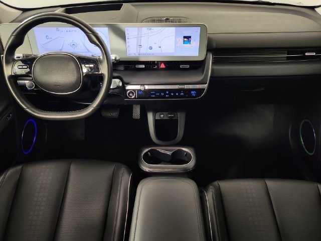 2024 Hyundai IONIQ 5 Limited - Photo 18