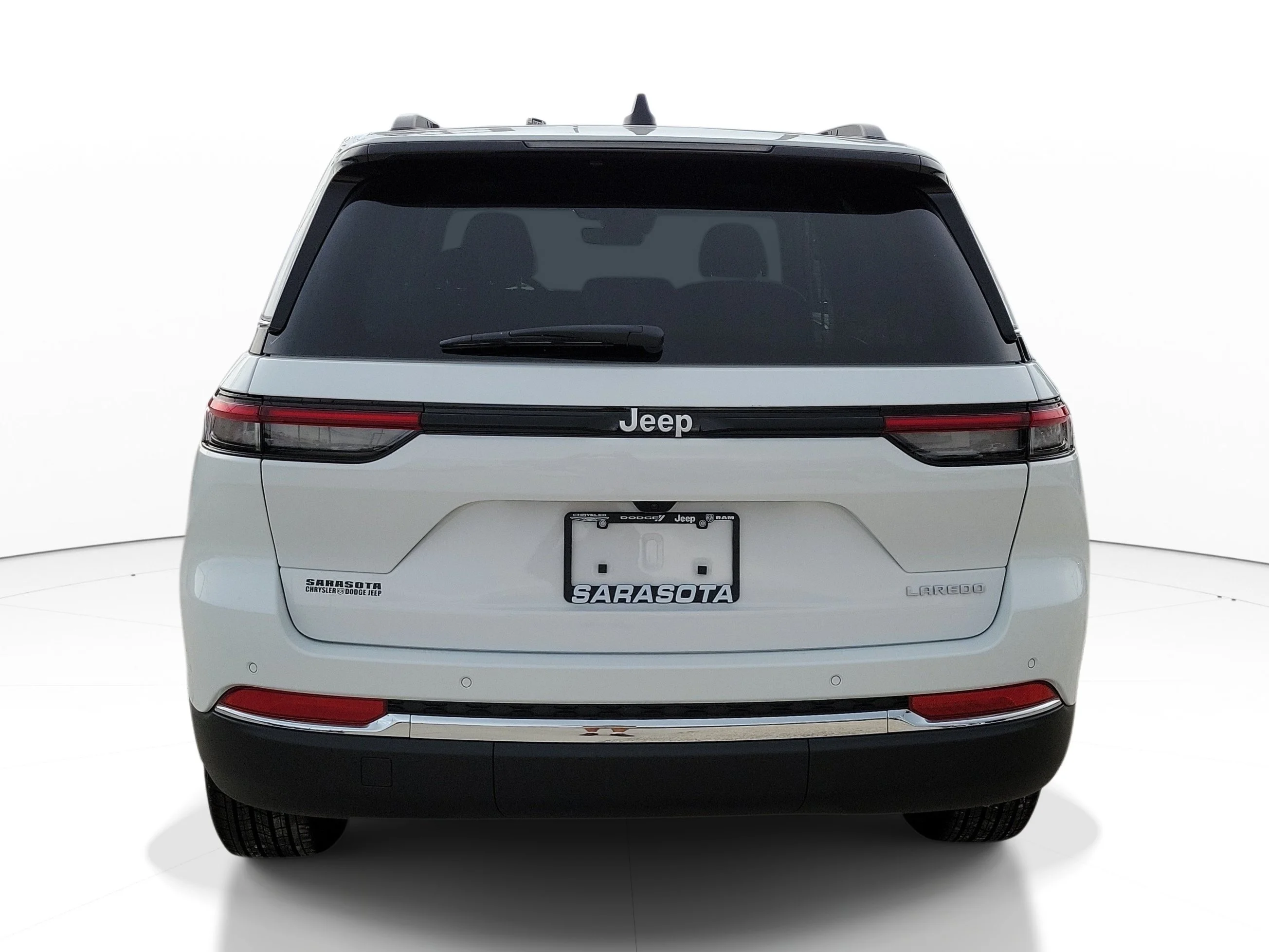 New 2026 Bright White Clearcoat Jeep Laredo X image 5