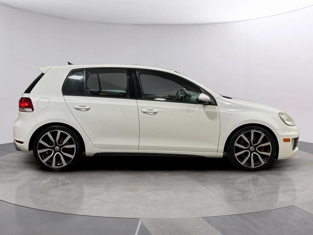 2013 Volkswagen Golf GTI Base photo 2