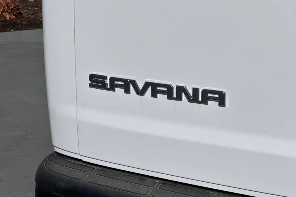 2025 GMC Savana Cargo Work Van - Photo 21