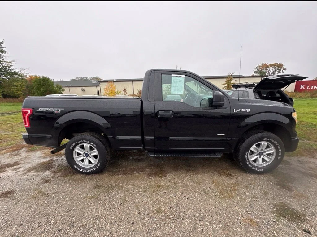 Used 2016 Black Ford XL image 3