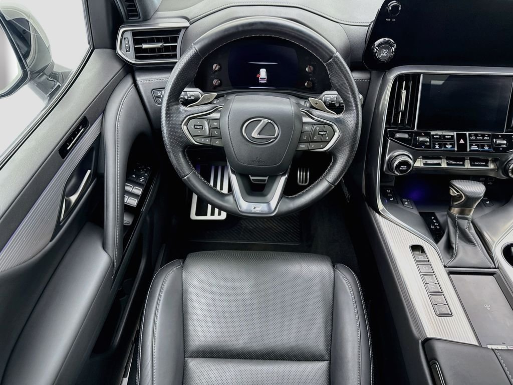 Used 2023 Silver Lexus 600 F SPORT image 10