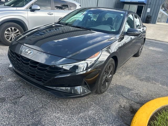 Used 2022 Portofino Gray Hyundai SEL image 2